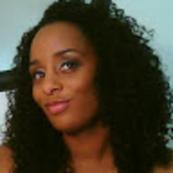 Meet your Posher, Chaunita - Picture 1 of 1